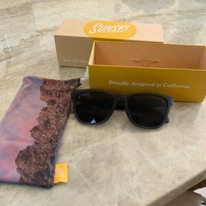 Sunski | Headland Sunglasses | Grey Black Brand New with Tags